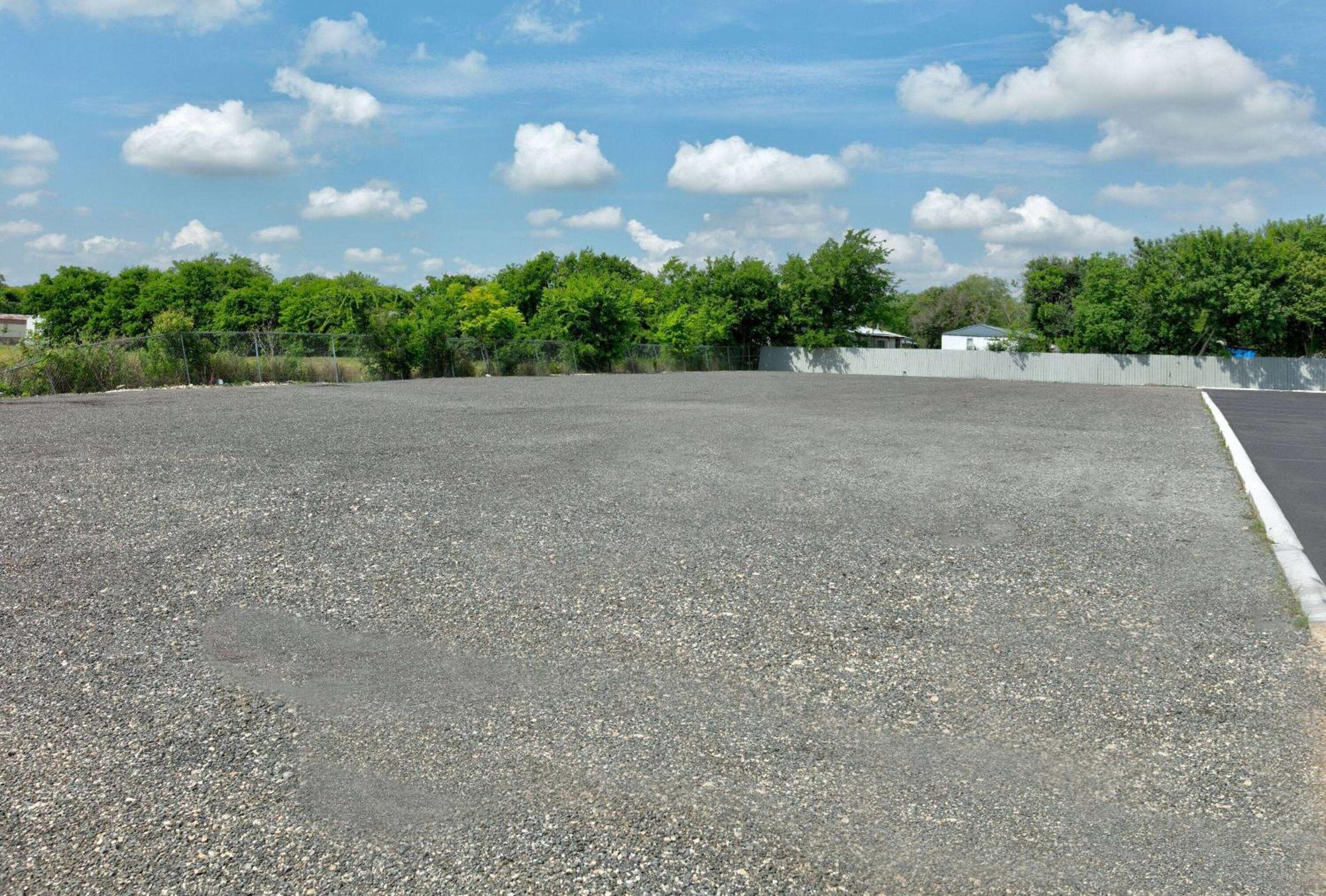 Super 8 By Wyndham New Braunfels I-35 Hotel Exterior photo