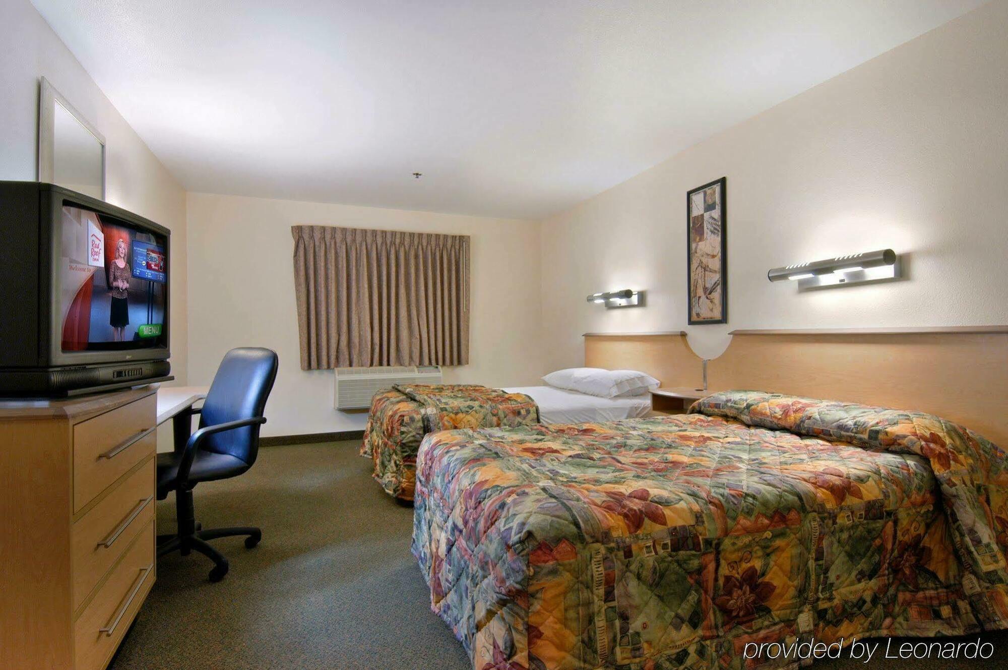 Super 8 By Wyndham New Braunfels I-35 Hotel Exterior photo